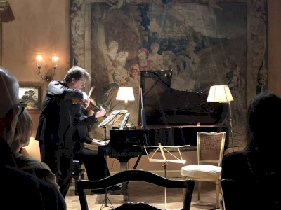 Le salon de musique Avignon Hotel restaurant la mirande