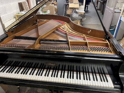 La restauration d'un Piano quart de queue Ibach : un Travail qui a du sens