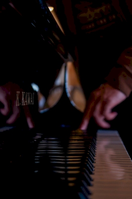 Accord du piano Kawai au Château du Barroux pour des concerts dans le Vaucluse